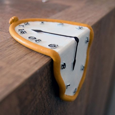 Salvador Dali Clock Clay, Dali Clock Clay, Salvador Dali Clock, Cool Clay Ideas, Clay Clock, Dali Clock, The Persistence Of Memory, Candles Art, Melting Clock