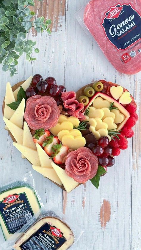 Delicious food, charcuterie board decor inspo, charcuterie board ideas, healthy food Charcuterie Board Decor, Food Charcuterie Board, Ideas Healthy Food, Valentines Party Food, Meat And Cheese Tray, Charcuterie Board Meats, Charcuterie Appetizers, Deco Fruit, Charcuterie Spread