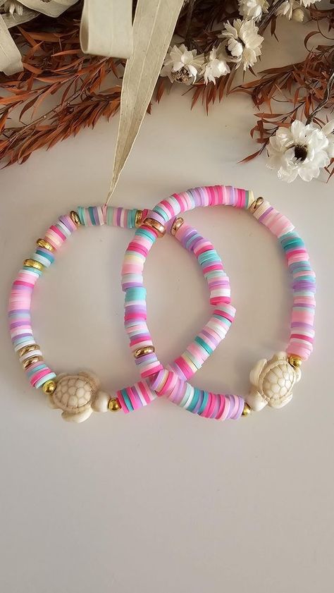 Clay Beaded Bracelet, Make Clay Beads, Bracelet Business, Coconut Girl Aesthetic, Ceramic Turtle, Preppy Bracelets, Crystal Bead Jewelry, Bracelet Inspo, Preppy Jewelry