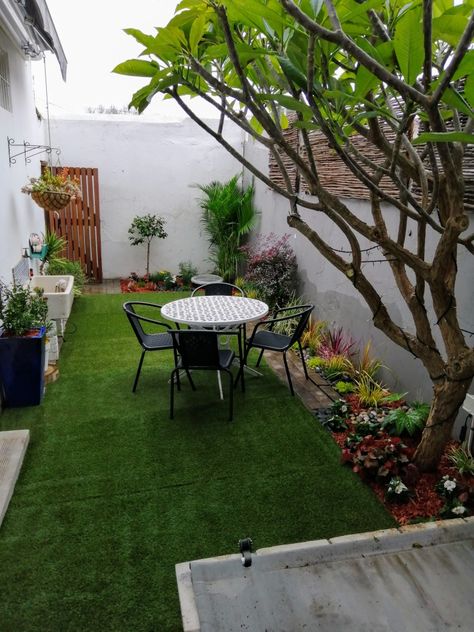 Small Lawn Design Ideas, Small Backyard Garden Design, Small Patio Garden, Small Backyard Gardens, Home Garden Design, Backyard Garden Design, Outdoor Decor Backyard, Small Garden Design, Decor Minimalist