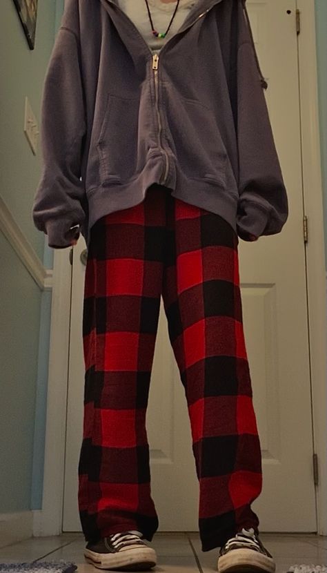 Red And Black Pants Pijama, Red Plaid Pants Outfit Christmas, Red Plaid Pajama Pants Outfit, Red And Black Plaid Pants, Red Flannel Pants Outfit, Plaid Christmas Pants, How To Style Pajama Pants For School, Plaid Christmas Pants Outfit, Red Pajama Pants Outfit