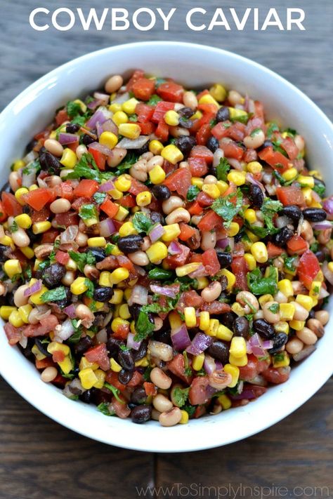 Cowboy Caviar is a colorful blend of fresh ingredients, beans, and mild spices with a touch of lime juice. Serve with your favorite chips for a fabulous, healthy appetizer. Clean Eating Appetizers, Caviar Recipes, Diy Easy Recipes, Cowboy Caviar, Paleo Snacks, Clean Eats, Food Blogs, Healthy Appetizers, Samosa