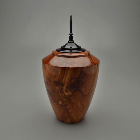 Artistic Pet Urns - Unique Pet Urns, Wood Pet Urns, Hand Turned Works of Art Wood Turned Boxes, Woodworking Art Ideas, Wood Pet Urn, Wooden Pet Urn, Pet Ceramic, Woodworking Business Ideas, Wood Urn, Wooden Urn, Hollow Form