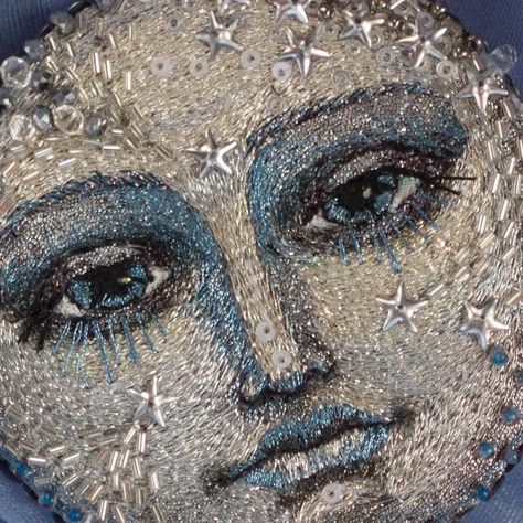 Tambour Embroidery, Couture Embroidery, Gold Work, Art Textile, Embroidery Inspiration, Embroidery And Stitching, Fabric Art, Bead Art, Embroidery Art