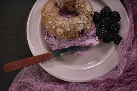 Oregon Blackberry Cream Cheese Bagels With Strawberry Cream Cheese, Blueberry Cream Cheese Bagel, Bagel Cream Cheese Salmon, Bagel With Lox And Cream Cheese, Salmon Cream Cheese Bagel, Cream Cheese Spread Recipes, Blackberry Recipes, Cream Cheese Spreads, Graham Cracker Crust