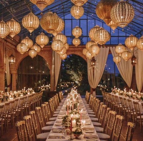 Morroco Wedding Decor, Gorgeous Wedding Reception, Arabian Nights Theme, White Weddings Reception, Henna Night, Dream Wedding Decorations, Thai Wedding, Wedding Planning Decor, Arab Wedding