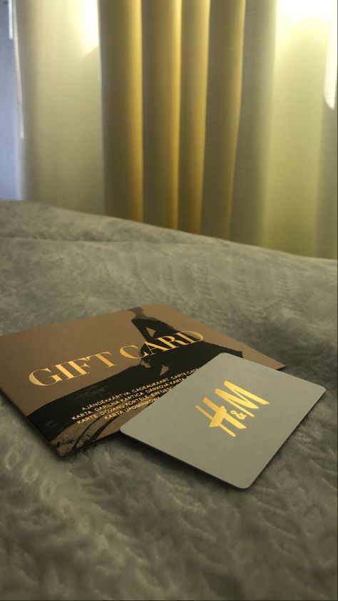 H And M Gift Card, Hm Gift Card, H M Gift Card, Christmas Gift Card Aesthetic, H&m Gift Card, 18th Birthday Gifts Aesthetic, Gift Cards Aesthetic, Gift Card Aesthetic, Babysitting Aesthetic