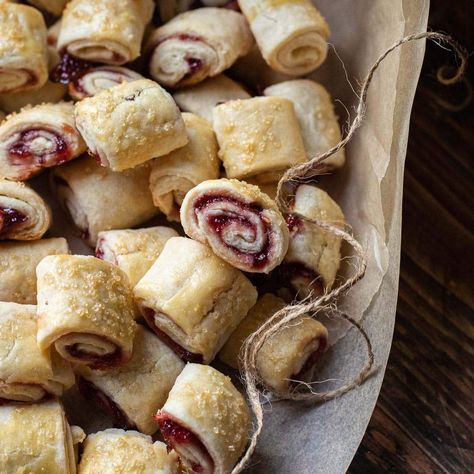 Raspberry Rugelach Recipe, Raspberry Rugelach, Cream Cheese Dough, Jewish Cookies, Rolled Cookies, Rugelach Cookies, Chocolate Rugelach, Cheese Dough, Rugelach Recipe