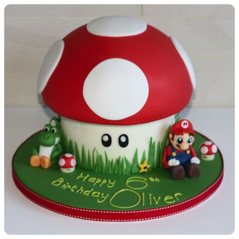 Mario cake. Toadstool Cake, Mario Birthday Cake, Mushroom Cake, Super Mario Cake, Mario Cake, Mario Birthday Party, Super Mario Birthday, Giant Cupcakes, Cake Blog