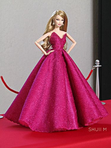 Red Carpet Arrival | Jesus Medina | Flickr Pink Couture, Barbie Dress Pattern, Barbie Dresses, Barbie Wedding Dress, Elegant Gowns, Barbie Wedding, Barbie Gowns, Doll Clothes Barbie, African Traditional Dresses