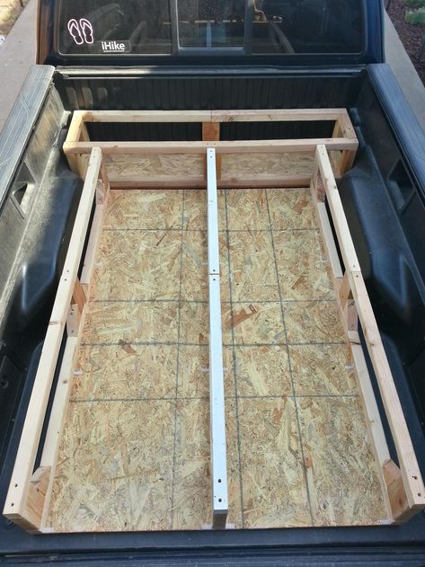 Camping Romantic, Truck Bed Box, Truck Bed Drawers, Pickup Camping, Truck Topper, Camping Truck, Truck Bed Organization, Truck Organization, Truck Bed Storage