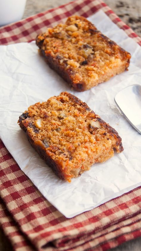 Vegetarian Carrot Cake, No Egg Carrot Cake Recipe, Eggless Tea Cake Recipe, Carrot Cake Eggless, Eggless Loaf Cake Recipes, Eggless Carrot Cake Recipe, Tea Time Cakes Recipes Eggless, Eggless Dates And Walnut Cake, Carrot Walnut Cake