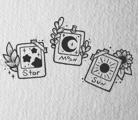 Matching Tattoo 3 Friends, Kawaii Simple Drawing, Matching Witchy Tattoos For Best Friends, Easy Pen Drawings Doodles, Doodle Tattoo Aesthetic, Matching Tattoos For 3 Best Friends, Random Small Tattoos, Mini Drawings Doodles, Aesthetic Matching Tattoos