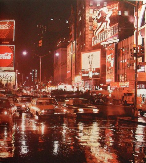 Times Square in Rain 1969 New York City Vintage | Flickr - Photo Sharing! 1960s New York, Everyday Pictures, New York City Vintage, Times Square New York City, City Rain, Colorful Photos, Nyc Times Square, 1 Aesthetic, Vintage Everyday