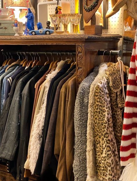 Thrift Core Aesthetic, Charity Shopping Aesthetic, Sienna Core Aesthetic, Fur Coats Aesthetic, Vintage Shopping Aesthetic, Thrift Shop Ideas, Vintage Thrift Store Aesthetic, Thrift Stores Aesthetic, Thrift Shopping Aesthetic