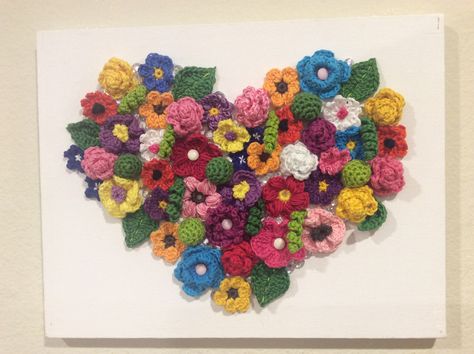 Crochet flowers on canvas Crochet On Canvas Wall Art, Crochet Canvas Art, Crochet Canvas, Crochet Wallpaper, Yarn Art Projects, Flowers On Canvas, Crochet Gift Ideas, Crochet Wall Art, Crochet Wreath