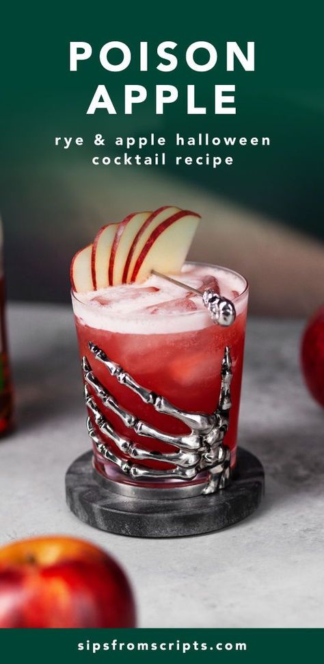 Apple Halloween Cocktail, Halloween Drinks With Whiskey, Candy Apple Cocktail, Poison Apple Cocktail, Witches Brunch, Poison Cocktail, Halloween Whiskey, Apple Cocktail Recipes, Whiskey Based Cocktails