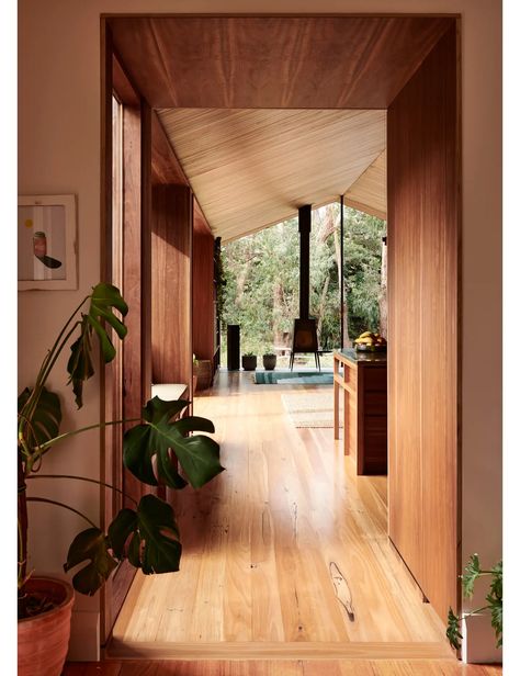 Mid Century Beach House, 1950s Beach, Australian Beach House, Country Garden Design, Scandinavian House, Houses Ideas, Australian Beach, Australian Architecture, Timber Cladding