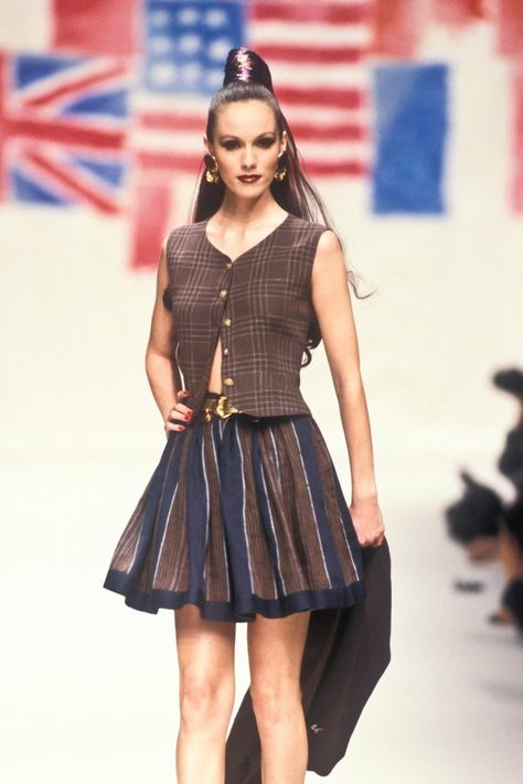 Emanuel Ungaro - Spring 1995 RTW Emanuel Ungaro, 1990s Fashion, All That Jazz, Dresses