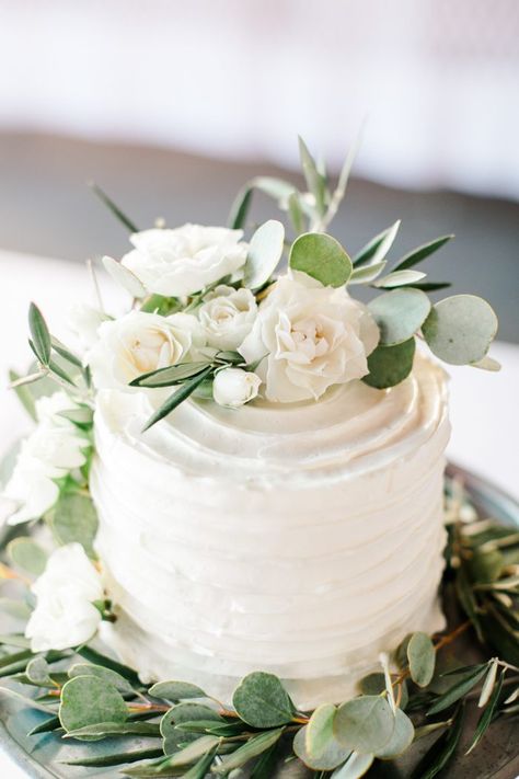 Tiny Wedding Cakes, Wedding Cakes With Blue Accents, Mini Wedding Cakes For Two, Very Small Wedding Cake, Cake As Centerpiece Wedding, Diy Small Wedding Cake, 4 Inch Wedding Cake, Simple Summer Wedding Cake, Wedding Cake For 2