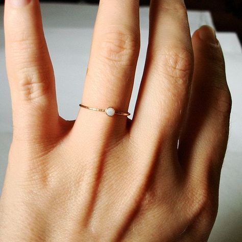 f4a4da9aa7eadfd23c7bdb7cf57b3112desc51460133ri Gold Rings Simple, Body Chains, Stack Ring, Kate Moss, Rings Simple, October Birth Stone, Dainty Jewelry, Pretty Jewellery, Opal Rings