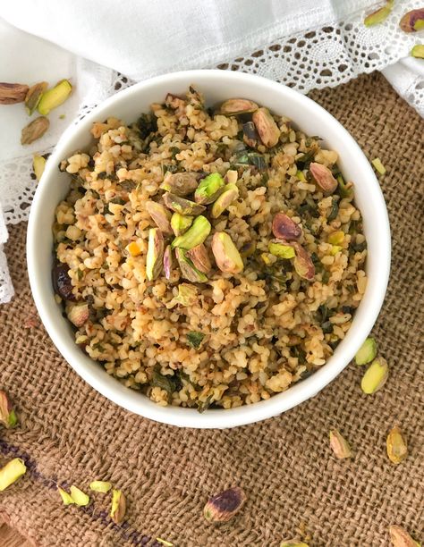 Pistachio & Cranberry Broken Wheat Pilaf Recipe Bell Pepper Sauce Recipe, Broken Wheat Recipes, Bulgur Wheat Recipes, Garlic Mashed Potatoes Recipe, Creamy Garlic Mashed Potatoes, Pilaf Recipe, Mushroom Sauce Recipe, Upma Recipe, Cooking Recipes For Dinner