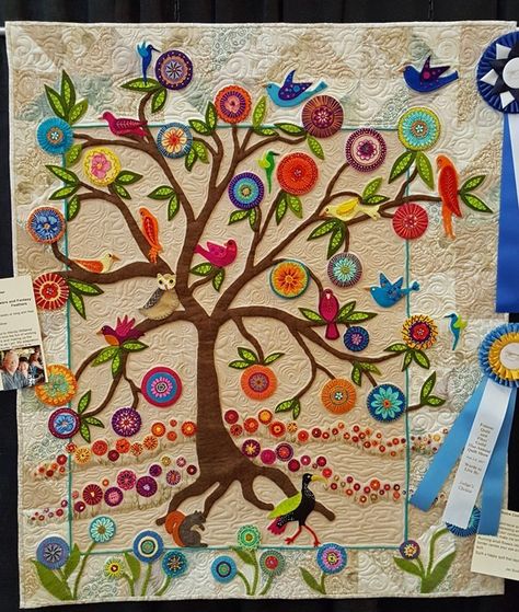 2017 Folsom Quilt and Fiber Guild Show-Small Quilts, Wearables, Other | Quilt Skipper: Jenny K Lyon | Quilting, Lectures, Workshops, Tutorials Tree Tapestry, Wool Felt Projects, Wool Applique Patterns, Flower Quilts, Wool Quilts, Bird Quilt, Wool Embroidery, Felt Embroidery, Garden Quilt