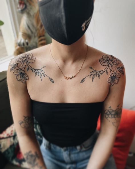 Collar Tattoo, Upper Back Tattoos, Flower Tattoo Shoulder, Upper Arm Tattoos, Up Tattoo, Chest Tattoos For Women, Chest Piece Tattoos, Shoulder Tattoos For Women, Collar Bone Tattoo