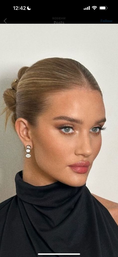 Hairstyles For Nigerian Ladies, Old Money Makeup, Single Braids Hairstyles, Old Money Hairstyles, No Make Up Make Up Look, Bride Vibes, Rosie Hw, Sleek Bun, Wedding 2025