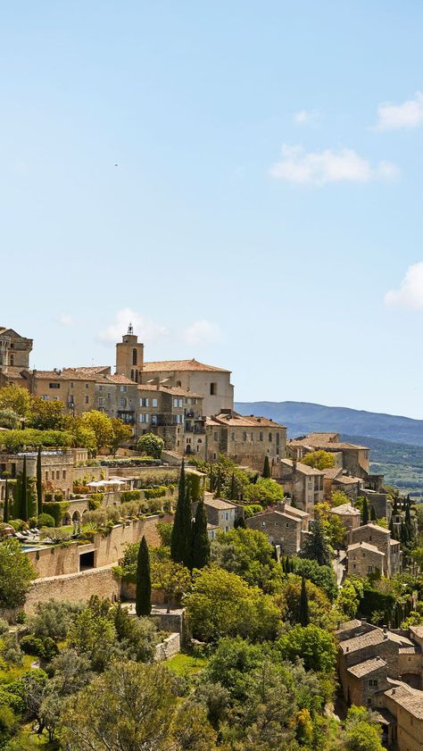 The picturesque village of Gordes is home to the regal and opulent Airelles Gordes La Bastide. Surrounded by the gorgeous mountainous scenery of the Luberon and its stunning valleys, this 18th-century hotel gem is the crowning jewel of the Provence region. #hotelsinheaven #airellesgordeslabastide #luxuryhotel #traveldestination #bucketlist #hotel #luxurytravel #FRANCE #EUROPE #designhotels #familyhotel #gourmethotel #hotelvillas Airelles Gordes, Luberon France, Provence Villages, France Village, Gordes France, Hotels In France, Valley Village, French Summer, Italian Village