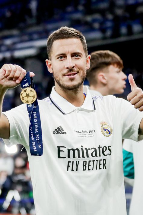 Eden Hazard Bio [2022 Update]: World Cup 2022 - Players Bio Hazard Real Madrid, Qatar World Cup 2022, Qatar World Cup, Didier Drogba, World Cup Qualifiers, Eden Hazard, Transfer Window, European Football, World Cup 2022