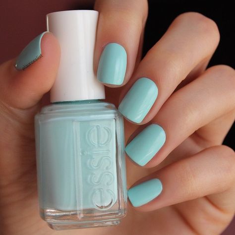 Sweeten up your day with a green ‘mint candy apple’ manicure. Essie Mint Candy Apple, Mint Nails, Plain Nails, Manicure Gel, Mint Candy, Essie Nail Polish, Essie Nail, Candy Apple, Nail Varnish