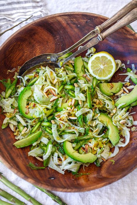 Shaved Asparagus Salad, Asparagus Salad Recipe, Shaved Asparagus, Spring Salads, Saturday Ideas, Fennel Bulb, Best Asparagus Recipe, Vegetable Salads, Veggie Ideas