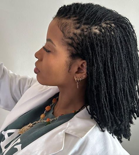 Locd Epidemiologist on Instagram: "Nobody: Me: “Girl, your hair look good!” 👩🏽‍🦱👩🏽‍🔬 #locstyles #womenwithlocks #sisterlocks #microlocks #locjourney" Comb Coil Micro Locs, Micro Locs Wedding Hairstyles, Sisterlocks Vs Microlocks, Styled Locs Black Women, Starter Sisterlocks On Short Hair, Locd Hair Styles, Microlocks Hairstyles, Micro Locks Hair Styles, Sister Locs Sisterlocks