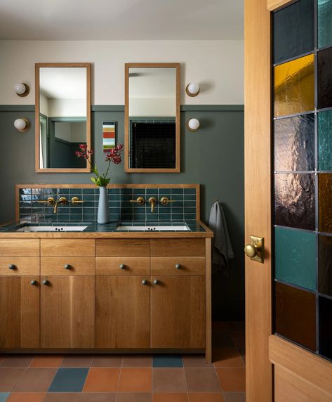 Inside a ’70s-Style River Island Home Outside Portland, Oregon | Architectural Digest 70s Tiled Bathroom, 60s Tile Bathroom, Vanity Mid Century Modern, Cargo House, Midcentury Double Vanity, Vanity Mid Century, 70s Blue Tile Bathroom, Tile Vanity, 70s Architecture Bathroom