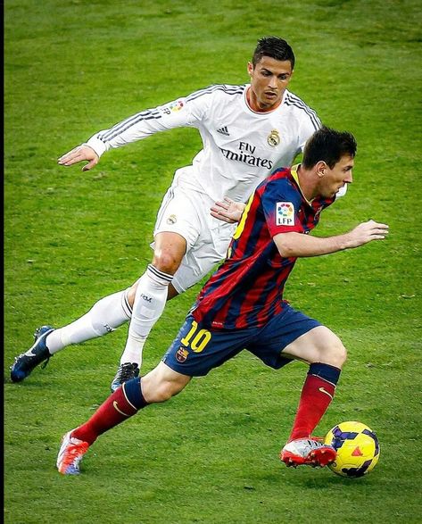 Messi the best Messi Running, Messi The Best, Messi Vs Ronaldo, Messi Vs, Lionel Messi, Ronaldo, Running