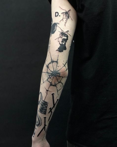 Grunge Men Tattoo, Half Sleeve Tattoos Traditional, Blackwork Sleeve, Radiohead Tattoo, Square Tattoo, Trippy Tattoo, Full Tattoo, Man Tattoo, Sigil Tattoo