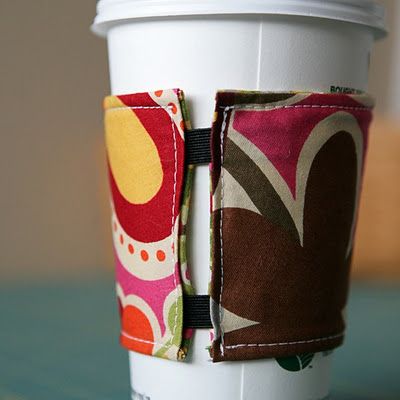 Reusable Fabric Coffee Sleeve/Cozie Diy Coffee Sleeve, Cup Sleeve Pattern, Reusable Coffee Sleeve, Coffee Cup Cozy, Coffee Cup Sleeves, Cup Sleeve, Coffee Sleeve, Felt Garland, Coffee Cozy