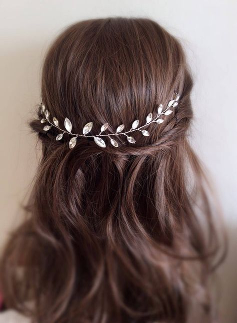 Virgo Hair, Box Braids Pictures, Vintage Shoot, Hair Piece Wedding Hair, Hair Piece Wedding, Hair Vine Bridal, Wedding Hair Vine, Wedding Accesories, Crystal Hair Vine