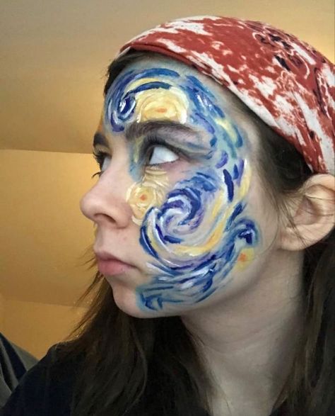 Painting On Face Aesthetic, Van Gogh Makeup Art, Stary Night Costume, Van Gogh Starry Night Makeup, Stary Night Makeup Look, Van Gogh And Starry Night Costume, Starry Night Halloween Costume, Starry Night Face Paint, Face Painting Designs Aesthetic