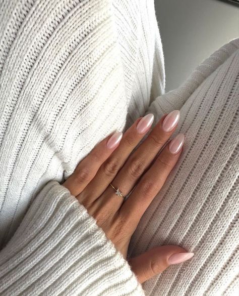 Ombre Chrome Nails, Almond Gel Nails, Sheer Nails, Her Nails, Pearl Nails, Almond Acrylic Nails, Neutral Nails, Bridal Nails, Elegant Nails