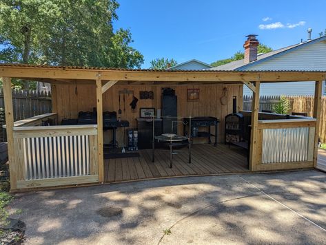 Simple Backyard Oasis, Easy Backyard Grill Area, Barbeque Shed Ideas, Rustic Outdoor Bbq Area, Outdoor Shed Bar Ideas Backyards, Lean To Outdoor Kitchen Patio, Outdoor Kitchen Shed Ideas, Back Yard Grill Area Patio, Grilling Shed Ideas