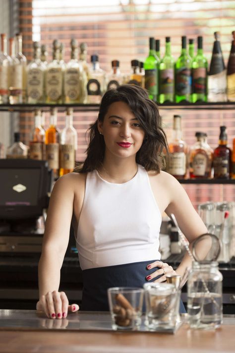 14 Female Bartenders You Need to Know in NYC - Thrillist Bartenders Photography, Bartender Uniform, Female Bartender, Bartender Outfit, Waitress Outfit, Hey Bartender, Bar Outfits, Restaurant Photography, Bar Outfit