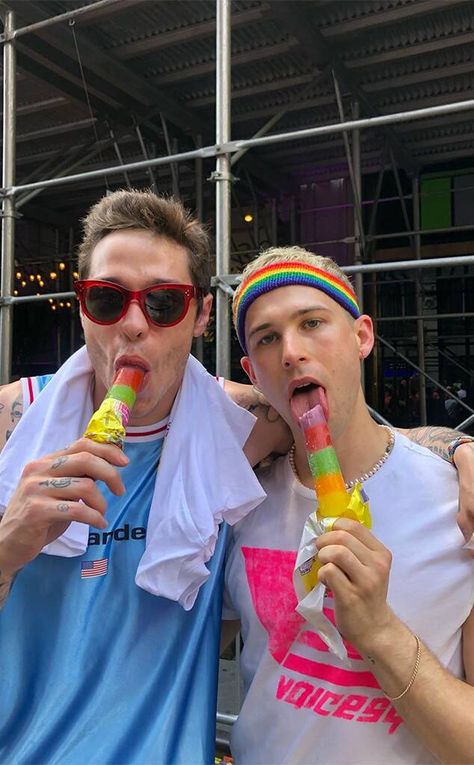 Tommy Dorfman, Pete Davidson, Colson Baker, Party Pics, John Mulaney, Celebrity Pics, Chris Rock, Party Pictures, Skateboard Art