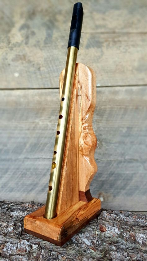 Whistle stand i made with walnut and maple whistle is a Tony Dixion Alto Bb Tin Whistles, Penny Whistle, Irish Flute, Flute Stand, Homemade Musical Instruments, Tin Whistle, Fondant Rose, Art Musical, Native American Flute