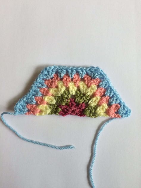 Granny Hexagons | The Crochet Swirl Circle Granny Square, Crochet Granny Hexagon, Crochet Stitches Uk, Crochet Swirl, Hexagon Crochet Pattern, Granny Hexagon, Hexagon Crochet, V Stitch Crochet, Crochet Square Blanket