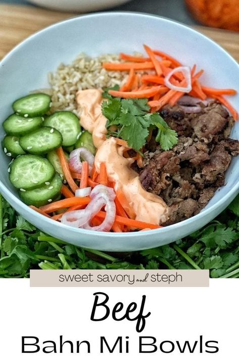 Beef Bahn Mi, Beef Banh Mi, Sweet Savory And Steph, Shaved Beef, Bahn Mi, Beef Bowls, Healthy Beef, Savory Food, Pickled Vegetables