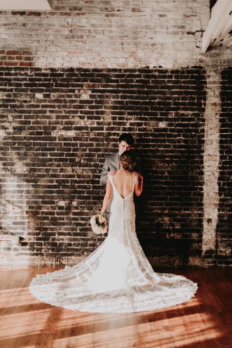 Brick Wedding Photos, Brick Wall Wedding Photos, Industrial Wedding Photos, Wedding Presentation, Wedding Train, Chelsea Wedding, Warehouse Wedding, Celestial Wedding, Outdoor Wedding Photos