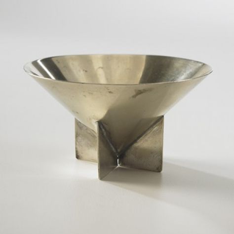 Ilonka Karasz, 25 March, Keramik Design, Metal Cups, Metal Bowl, Magazine Covers, Objects Design, Art Object, Wabi Sabi