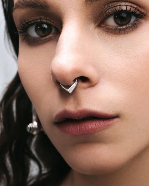 DIVINITY CLICKER | Body Jewelry | Septum Rings – Ask and Embla Unique Septum Jewelry, Enby Style, Ask And Embla, Unique Septum, Jewelry Alternative, Lip Jewelry, Face Jewelry, Septum Rings, Septum Piercings